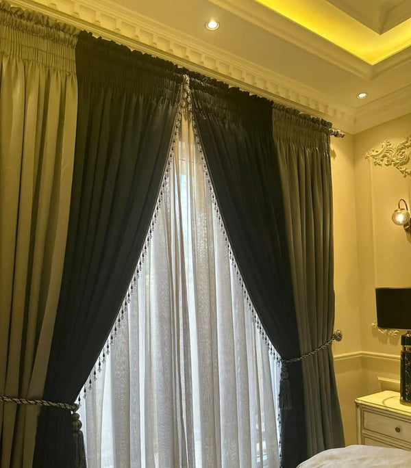 4 Panel Velvet Curtain 2 Panel Shafoon Curtain And 2 Tussels with Double Nefa Double Riffle Tape